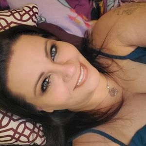 Meet your Posher, Queenb